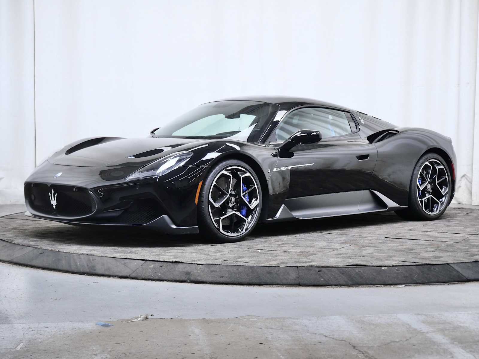 Used 2022 Maserati MC20 Coupe RWD image 1