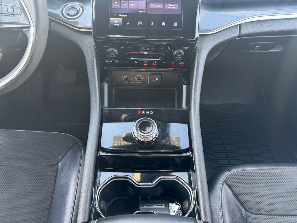 Used 2023 Jeep Grand Cherokee Altitude image 15