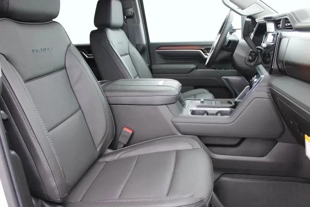 New 2026 GMC Sierra 3500 Denali image 20