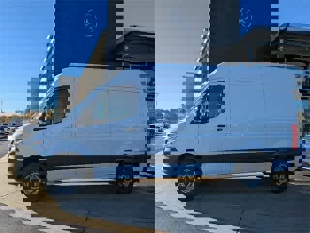 Used 2025 Mercedes-Benz Sprinter 2500 image 5