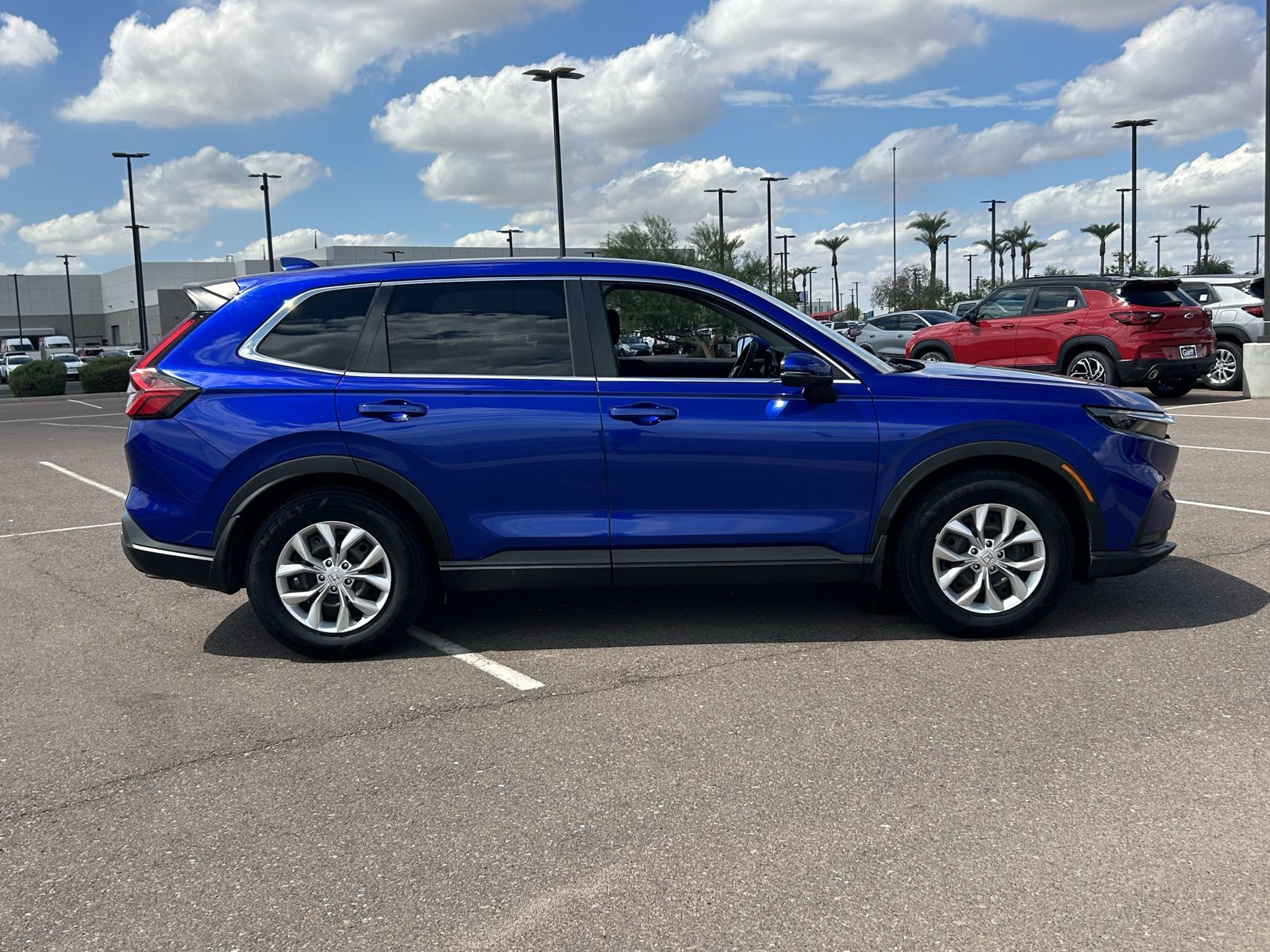 Used 2025 Honda CR-V LX image 6