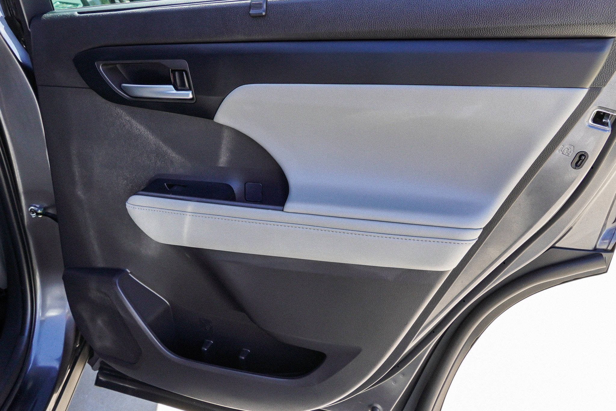 Certified 2025 Toyota Highlander XLE AWD/4WD image 32