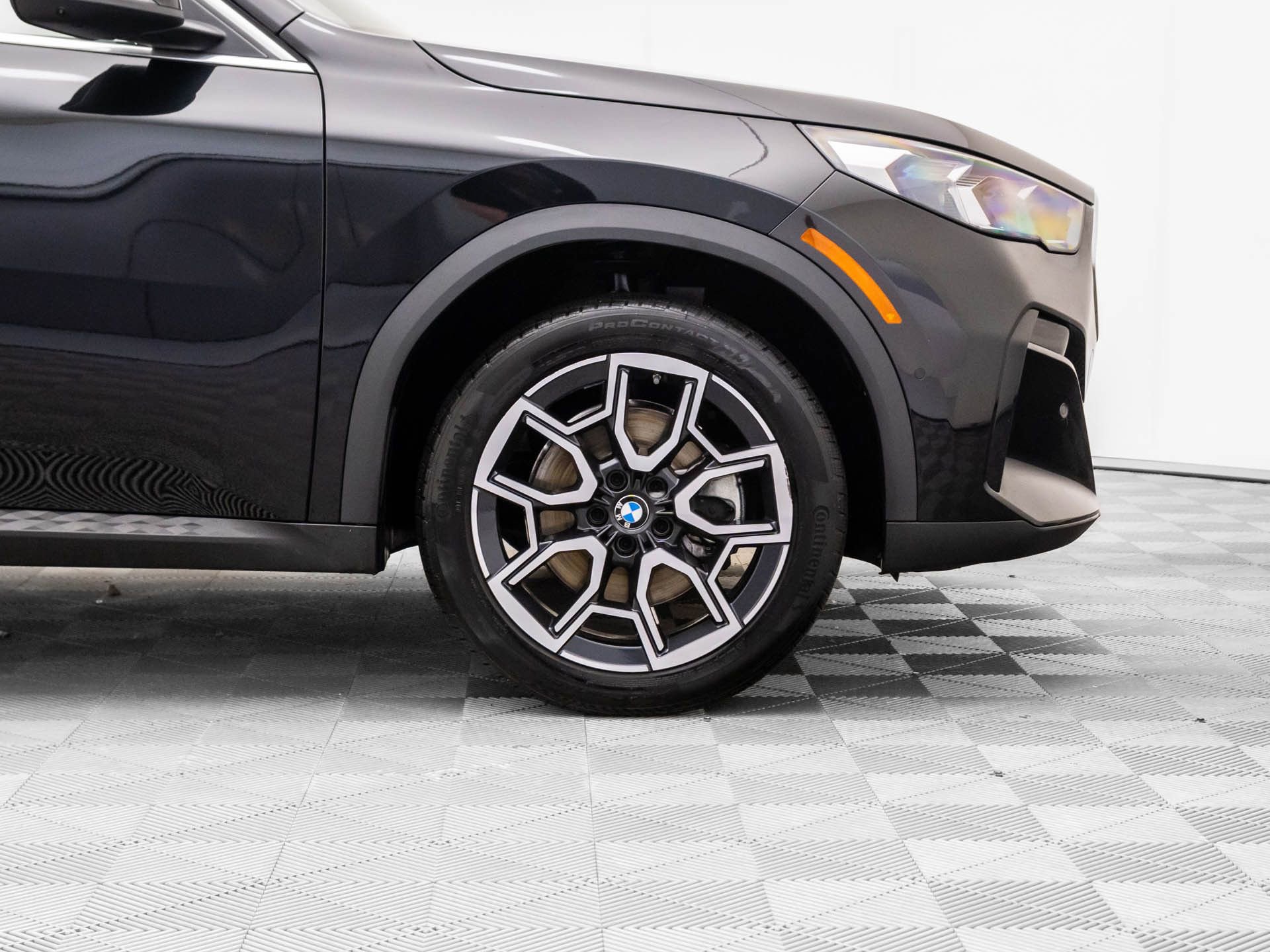 Certified 2025 BMW X2 xDrive28i w/ Premium Package image 35