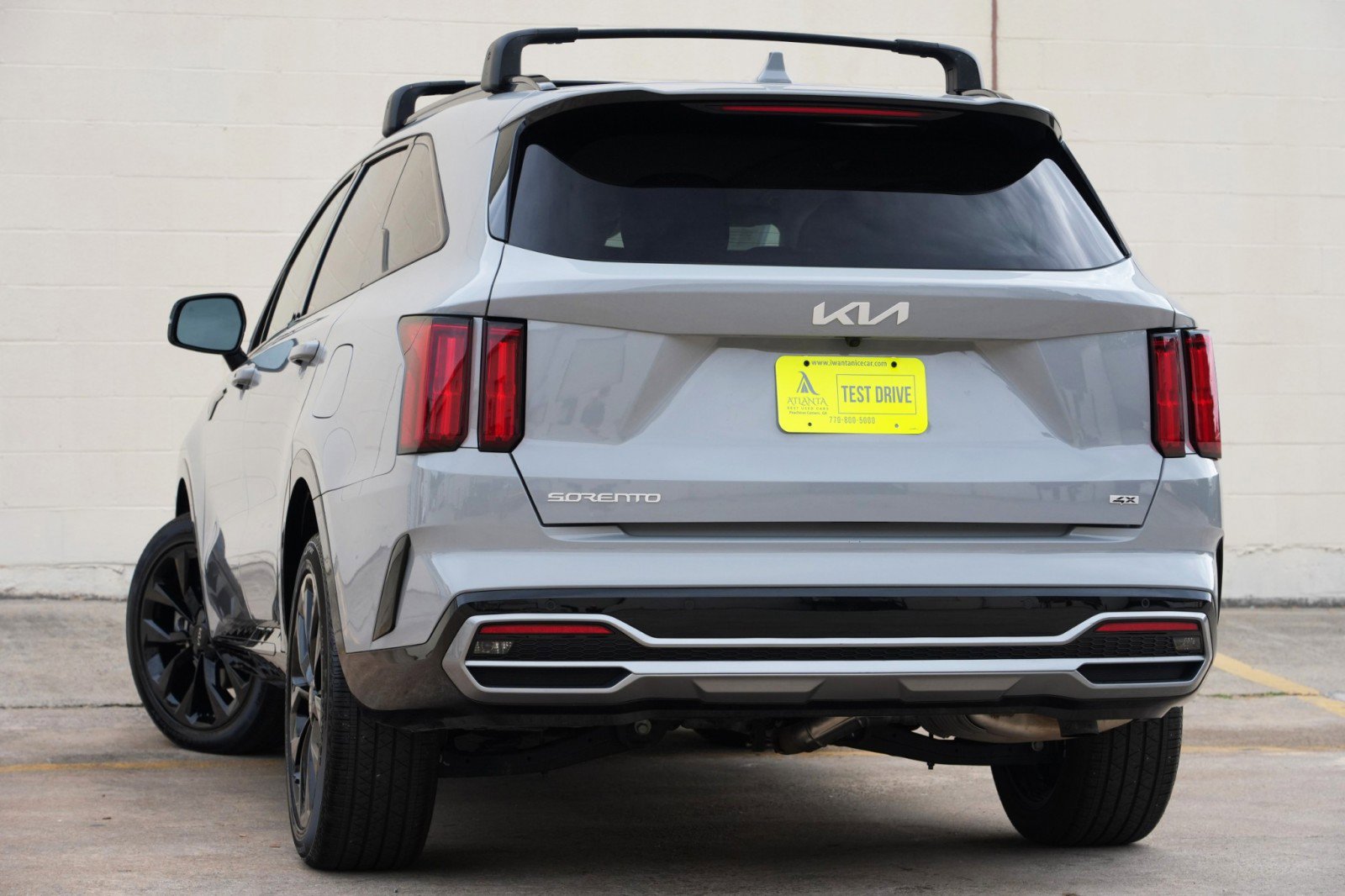 Used 2023 Kia Sorento SX AWD/4WD image 5
