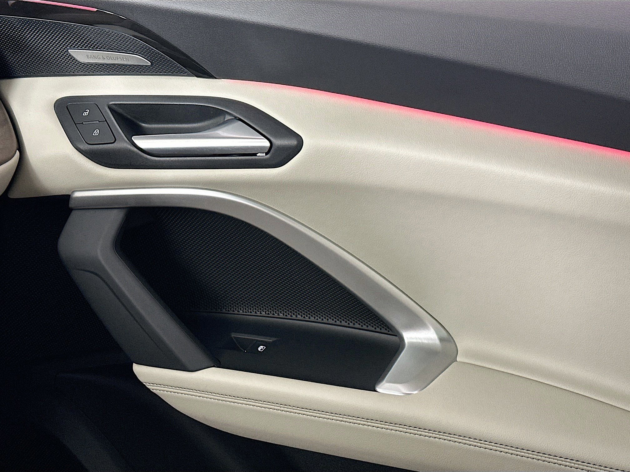 Used 2025 Audi Q5 Prestige image 17