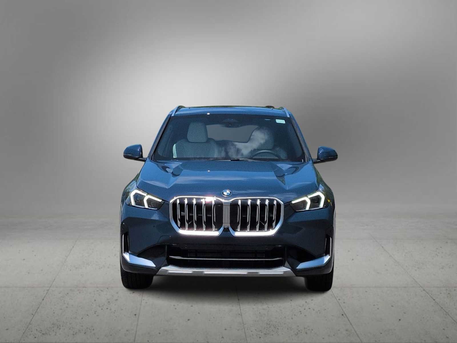 New 2026 BMW X1 xDrive28i w/ Technology Package AWD/4WD image 3