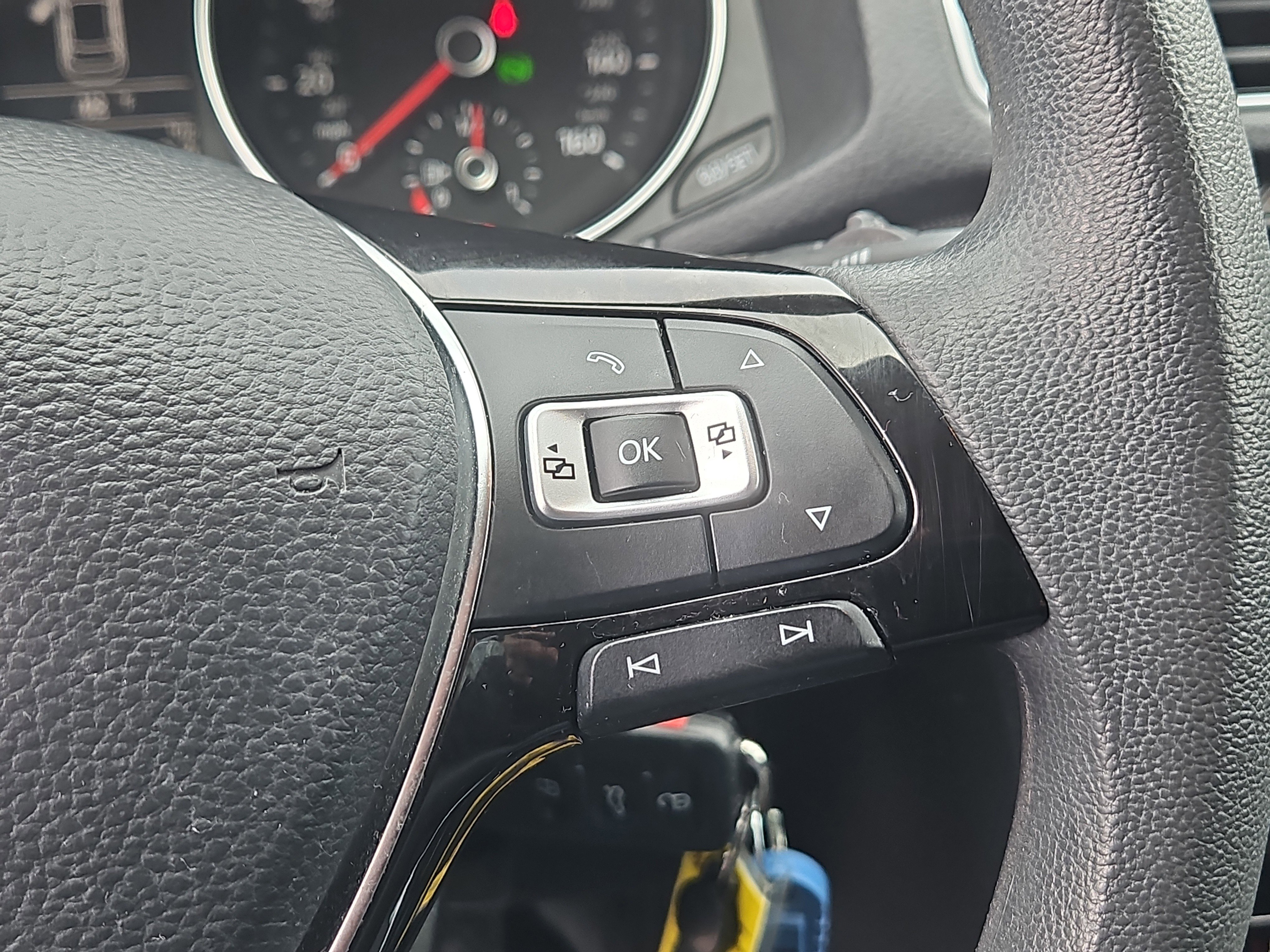 Used 2016 Volkswagen Passat 1.8T S image 13