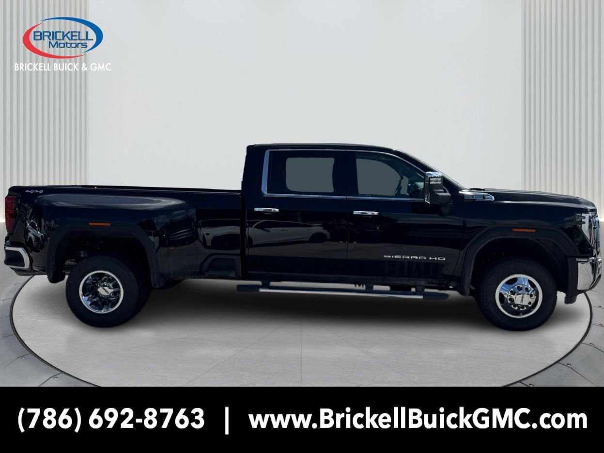New 2025 GMC Sierra 3500 SLT w/ SLT Convenience Package image 4