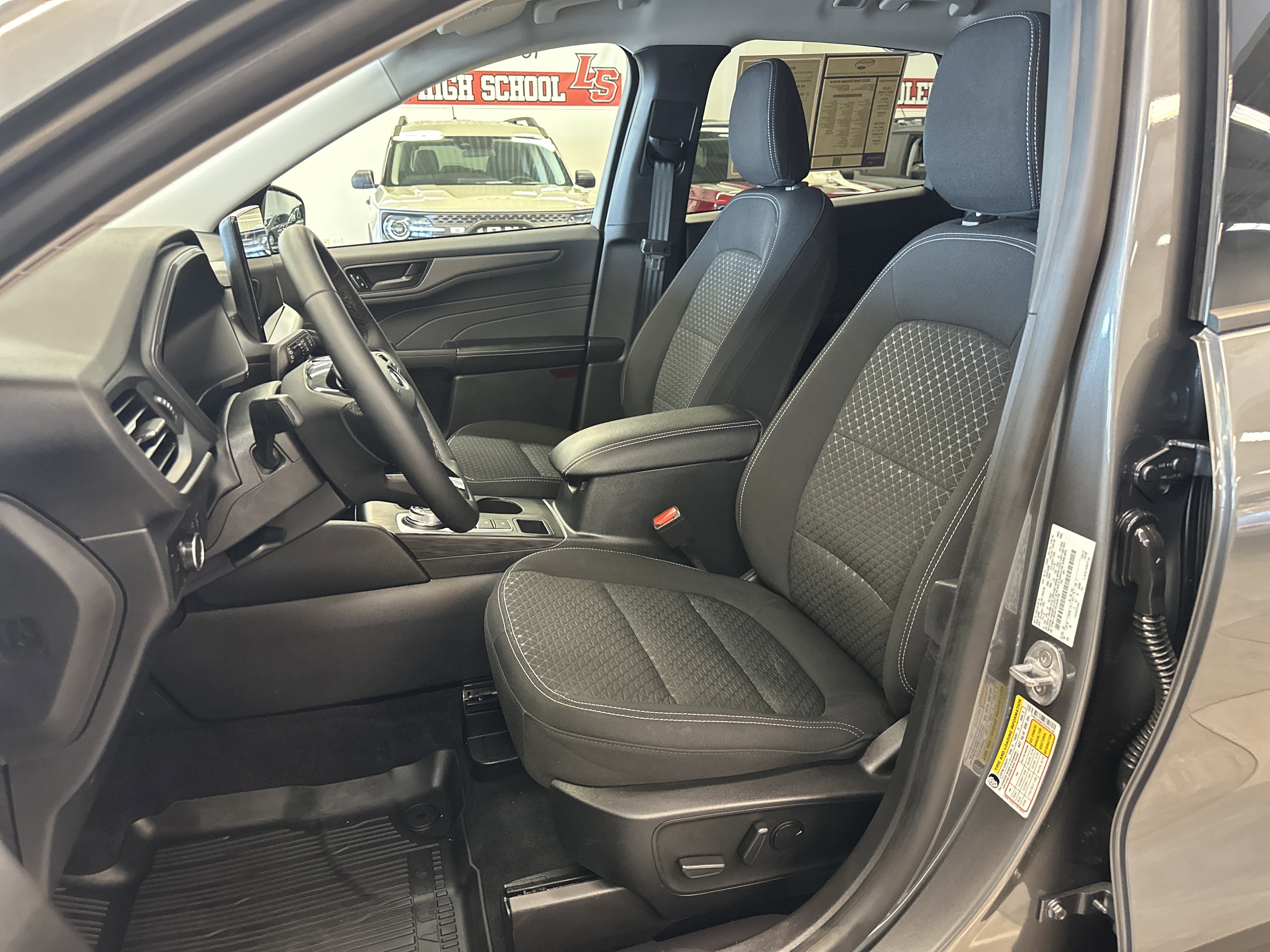 Used 2023 Ford Escape Active w/ Tech Pack #1 image 4