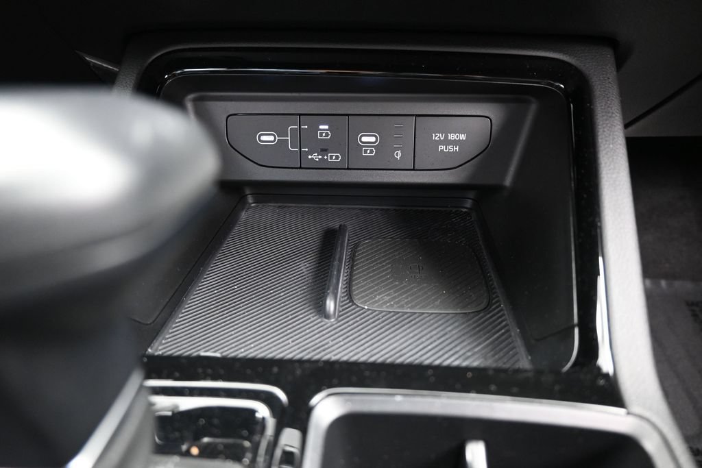 Used 2025 Kia K5 GT w/ GT1 Package FWD image 31