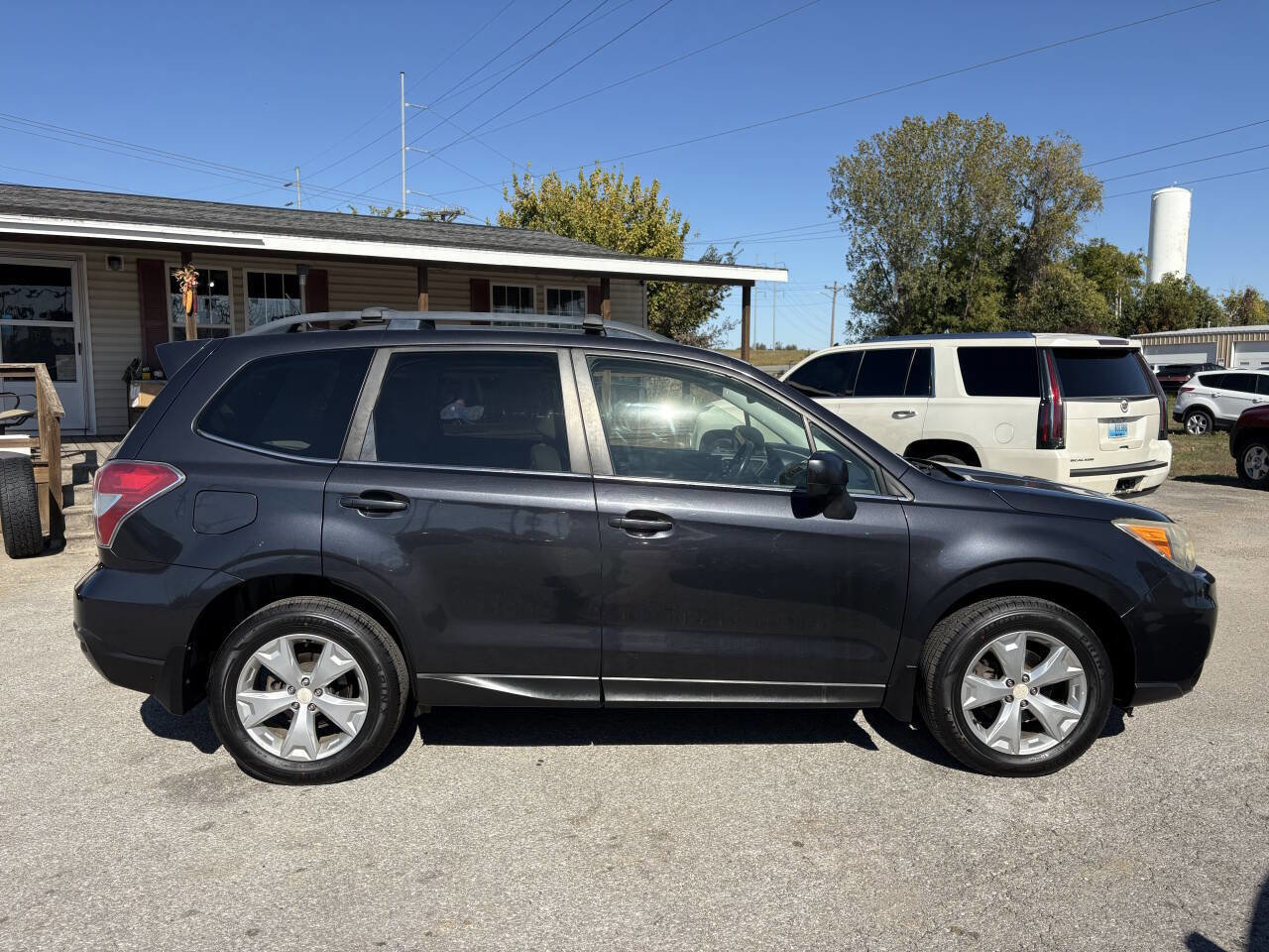 Used 2015 Subaru Forester 2.5i Limited image 2