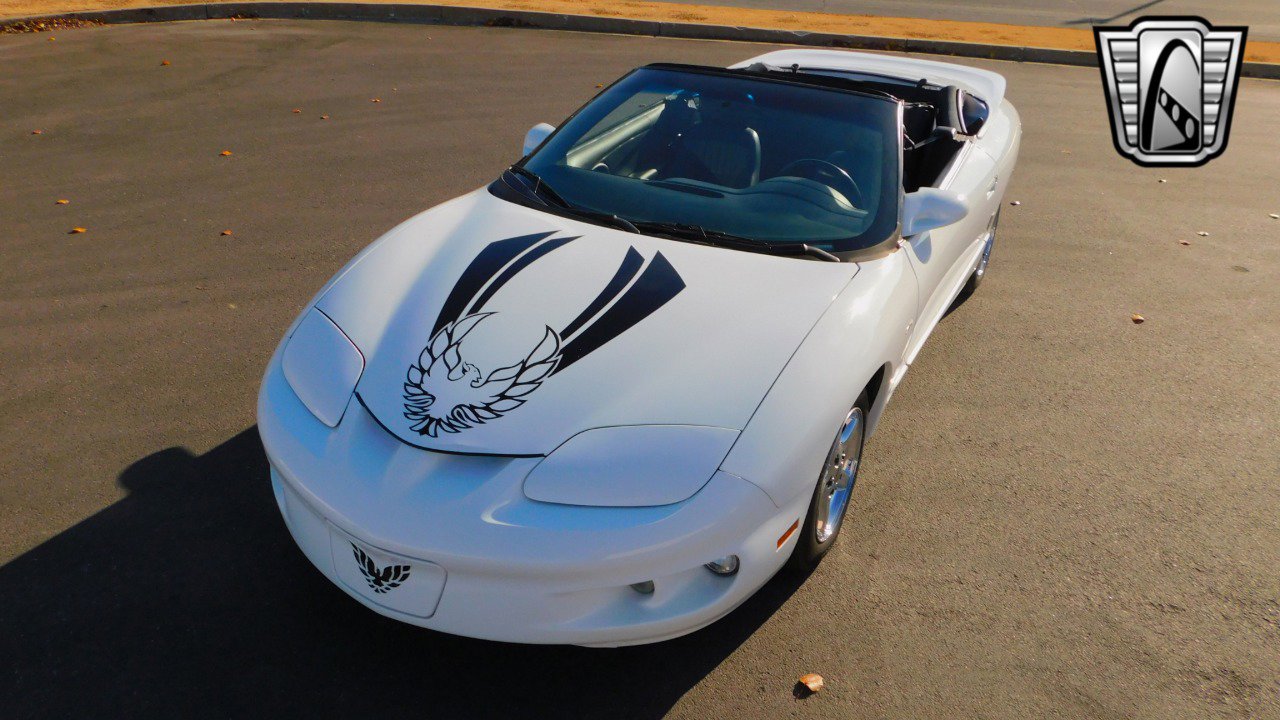 Used 2002 Pontiac Firebird Convertible image 7