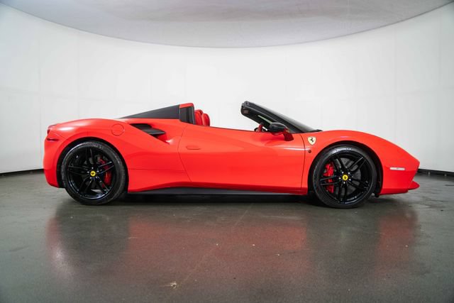 Used 2018 Ferrari 488 Spider RWD image 9
