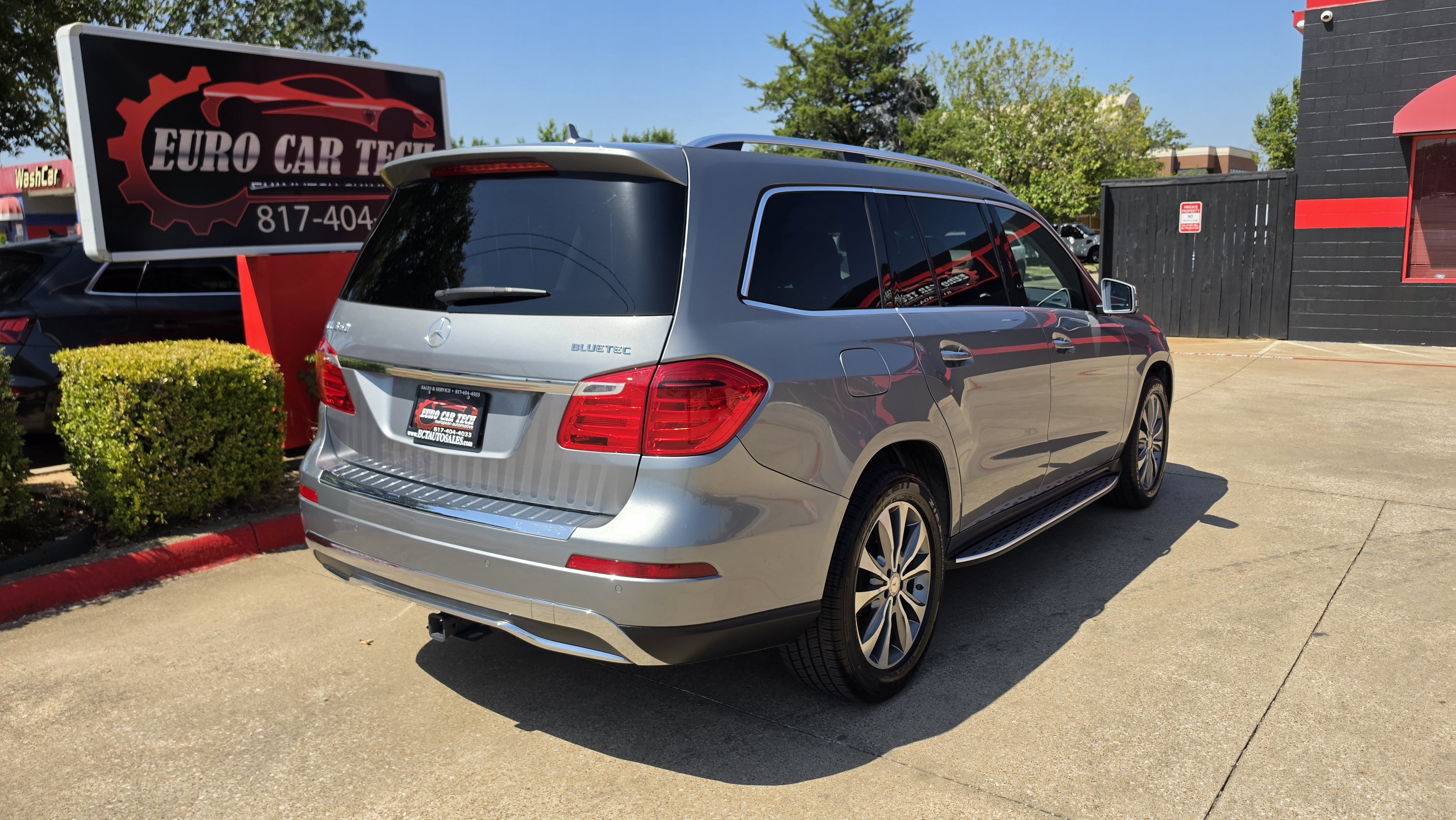 Used 2015 Mercedes-Benz GL 320 BlueTEC 4MATIC w/ Premium I Package image 8