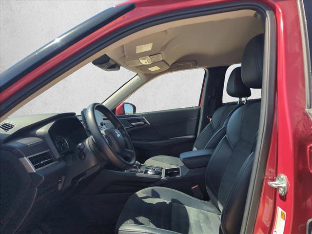 Used 2024 Mitsubishi Outlander SE image 14