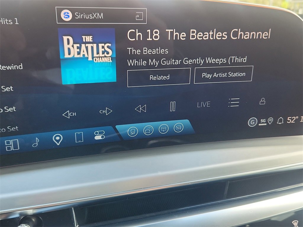 New 2026 Cadillac Lyriq Premium Luxury image 12