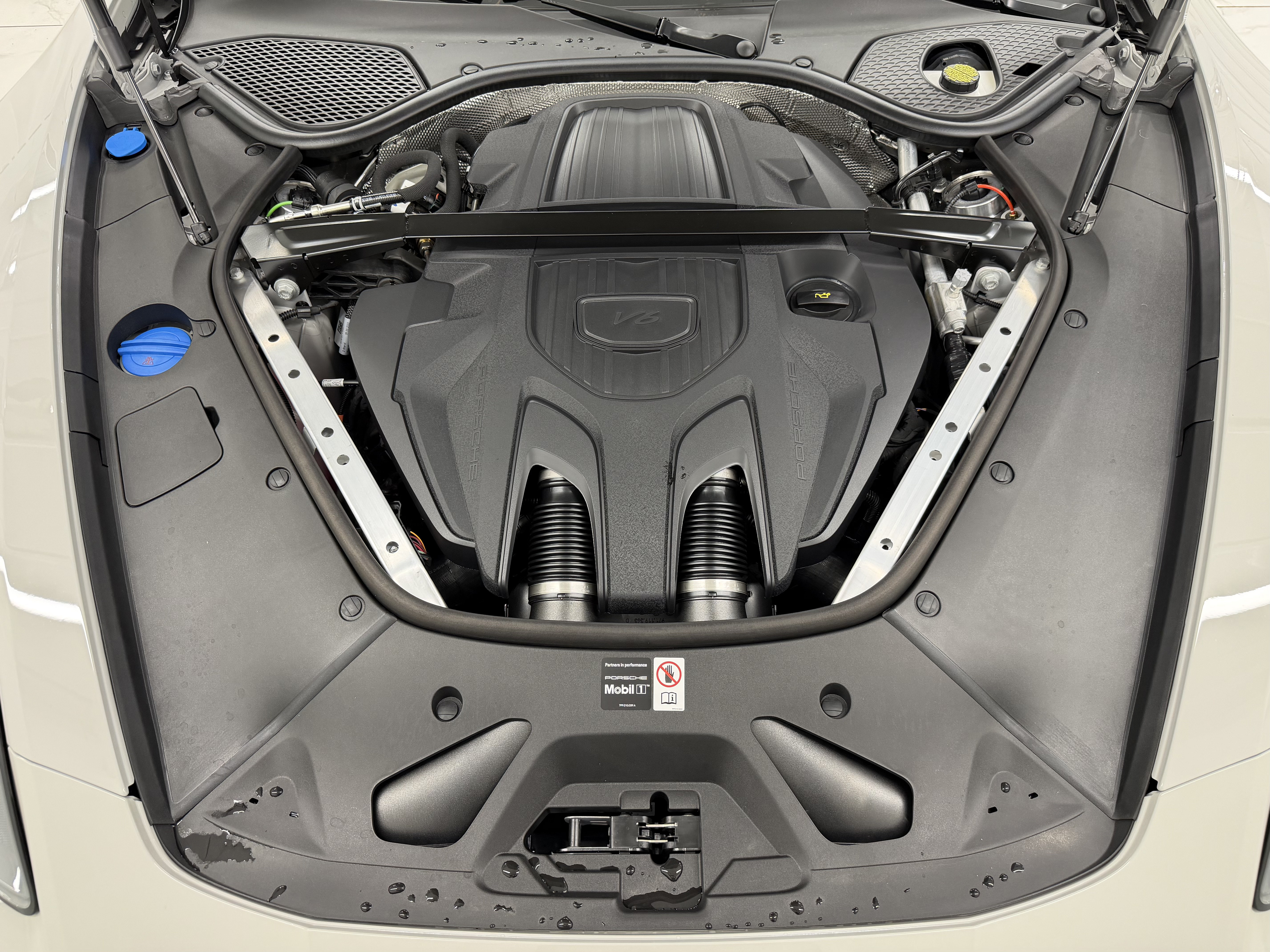 New 2026 Porsche Panamera 4 AWD/4WD image 57