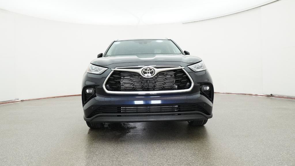 New 2026 Toyota Highlander Limited AWD/4WD image 18