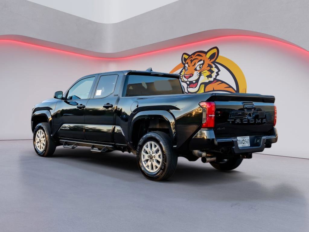 Certified 2025 Toyota Tacoma SR5 AWD/4WD image 7