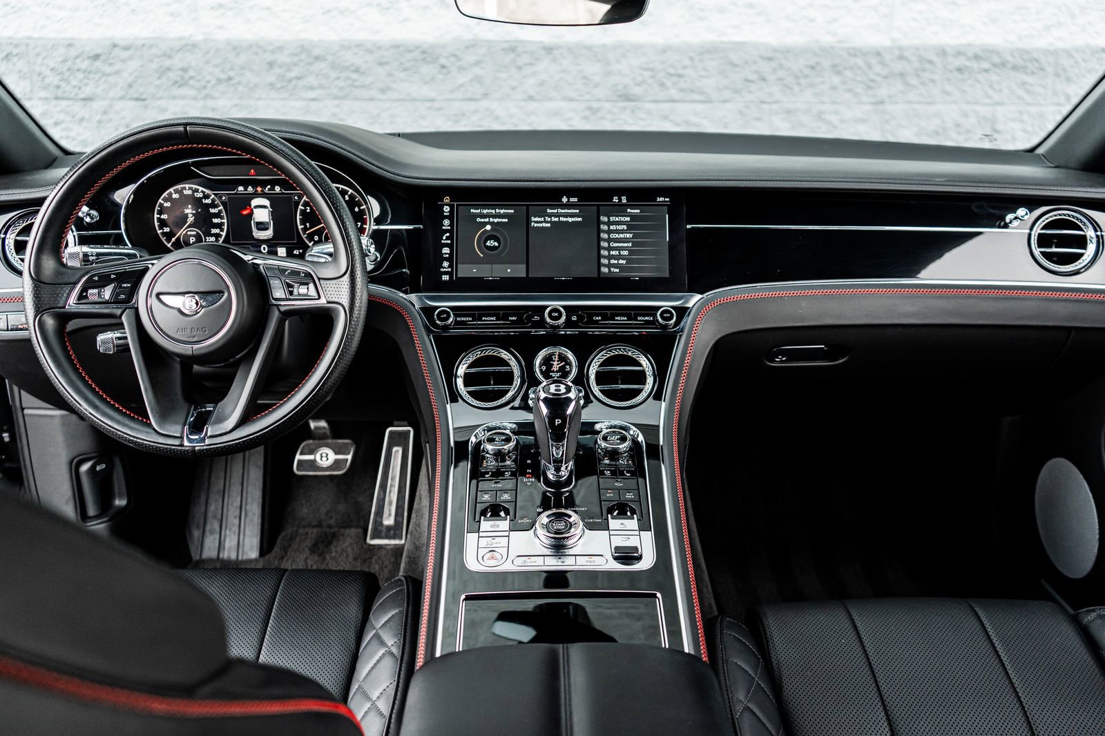 Used 2020 Bentley Continental GT image 4