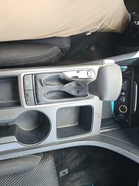 Used 2019 Kia Optima LX FWD image 16
