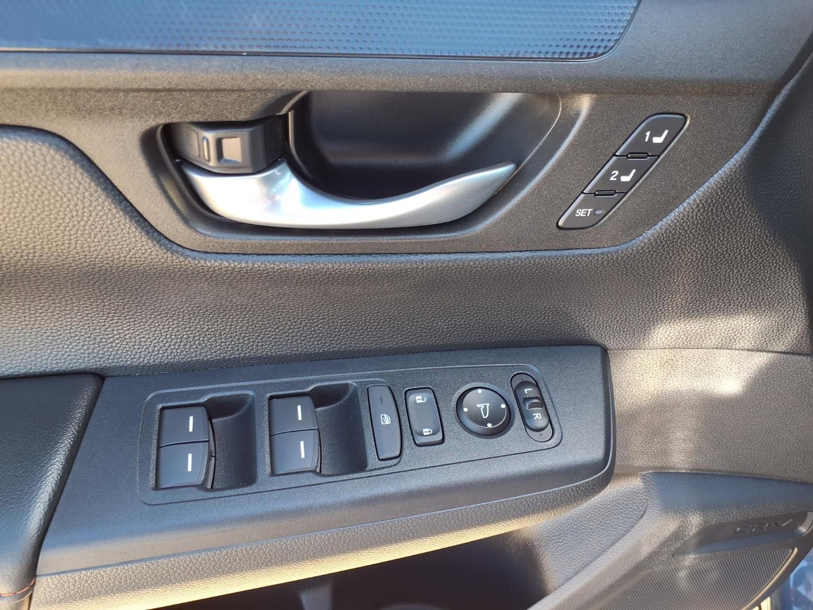 Used 2025 Honda CR-V Sport-L image 22