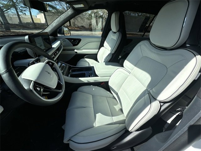 New 2026 Lincoln Aviator Black Label w/ Dynamic Handling Package image 11