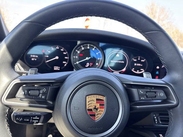 Used 2022 Porsche 911 Carrera image 24