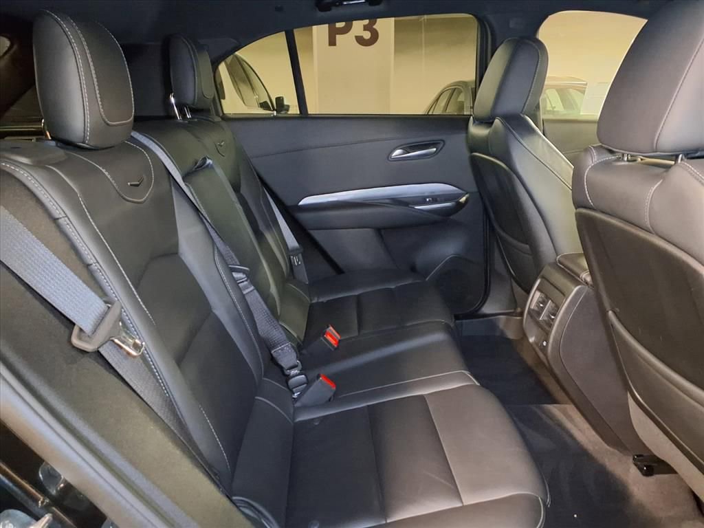Used 2024 Cadillac XT4 Premium Luxury image 21