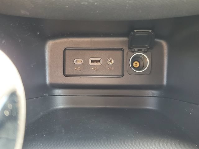 Certified 2024 Chevrolet Equinox LT w/ LPO, Floor Liner Package FWD image 34