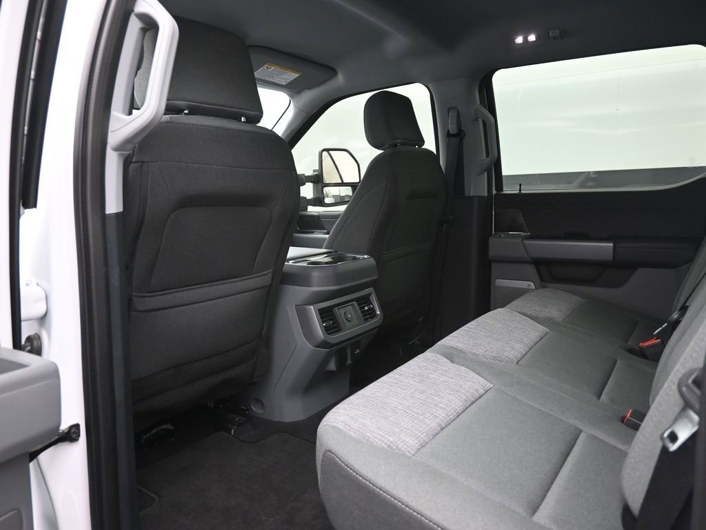 Used 2024 Ford F250 XLT w/ XLT Premium Package image 2