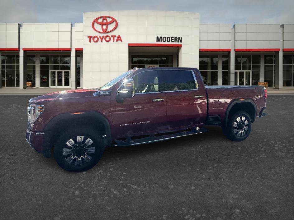 Used 2024 GMC Sierra 3500 Denali w/ Denali Reserve Package AWD/4WD image 16
