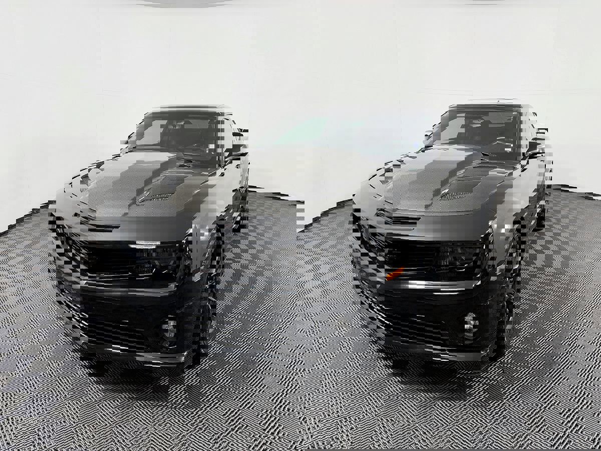 Used 2011 Chevrolet Camaro SS w/ RS Package image 3