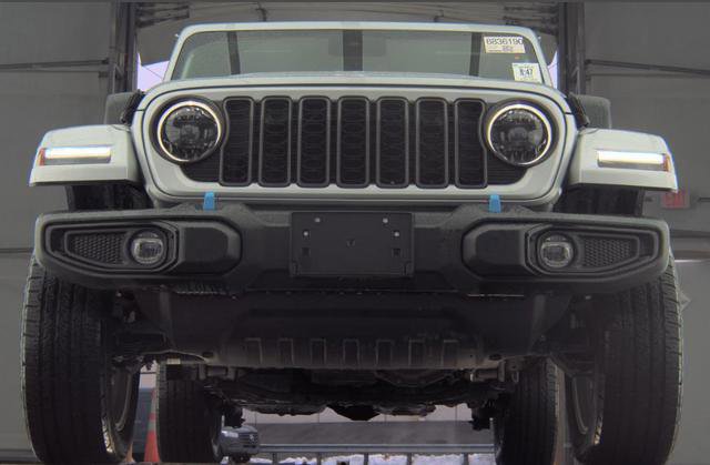 Used 2024 Jeep Wrangler Unlimited w/ Convenience Group image 3