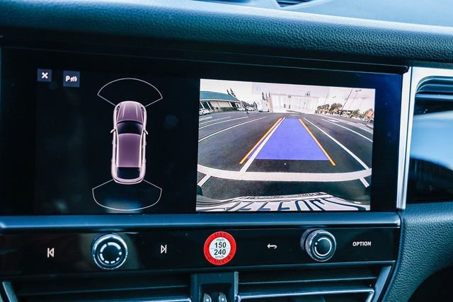 Used 2023 Porsche Macan image 24