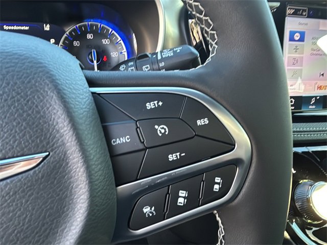 New 2026 Chrysler Pacifica Select image 27