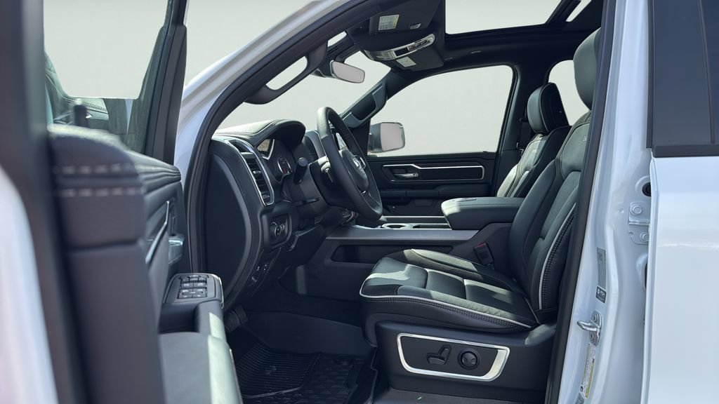 New 2026 RAM 1500 Laramie w/ Night Edition AWD/4WD image 19