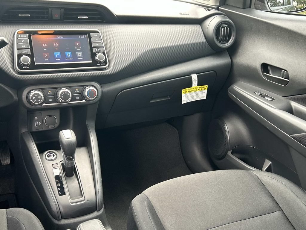 Certified 2025 Nissan Kicks Play S FWD image 23