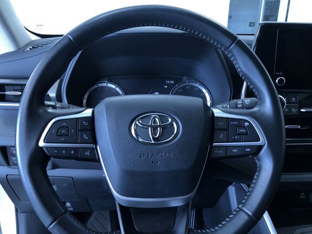 Used 2024 Toyota Highlander LE image 26