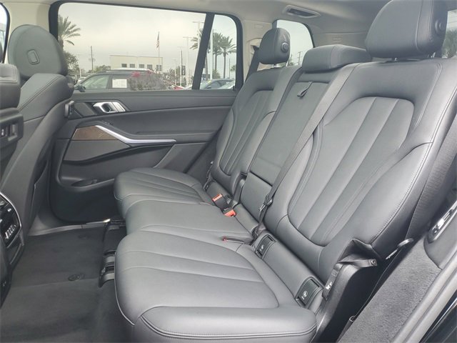 Used 2020 BMW X7 xDrive40i w/ Parking Assistance Package image 12