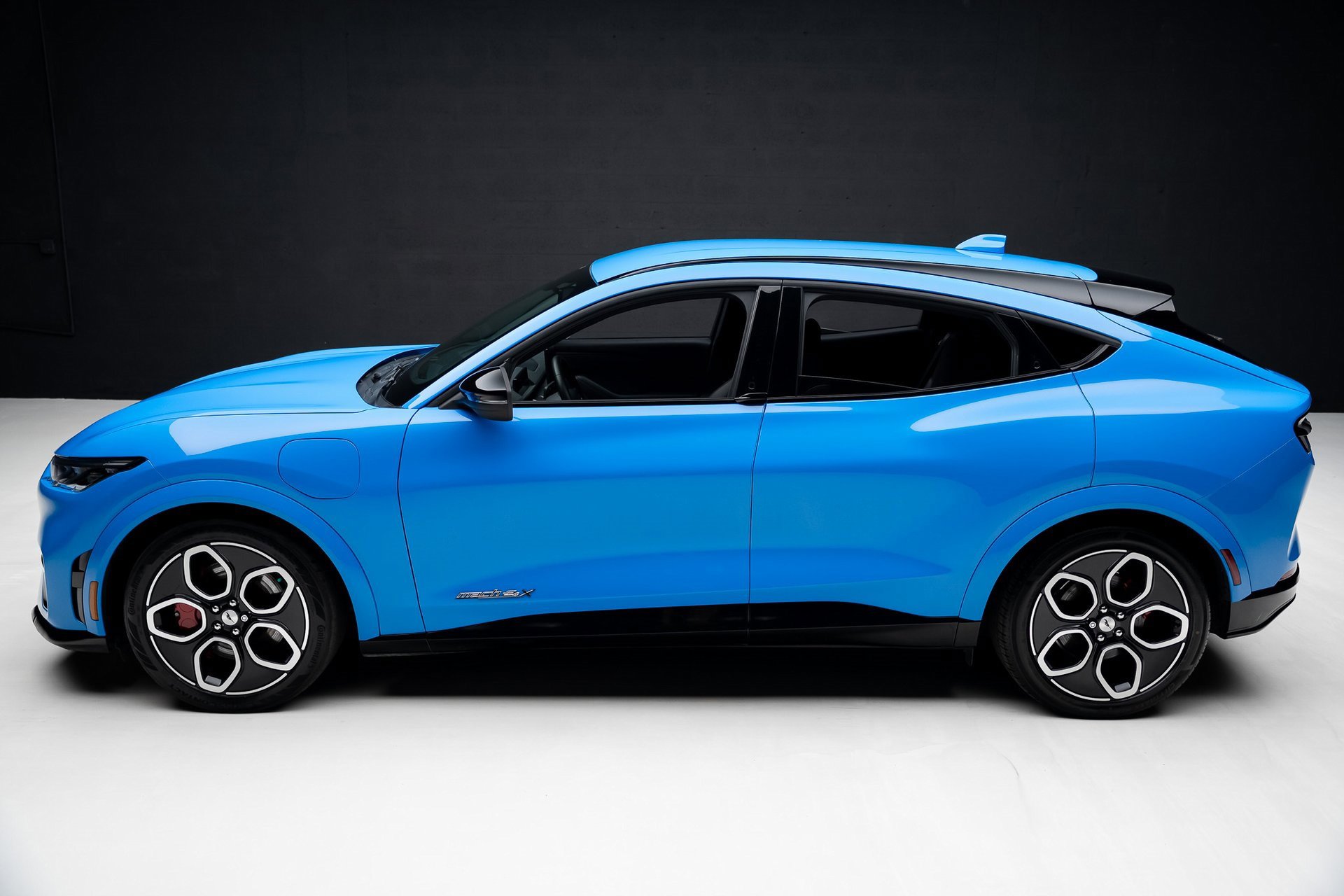 Used 2021 Ford Mustang Mach-E GT image 15