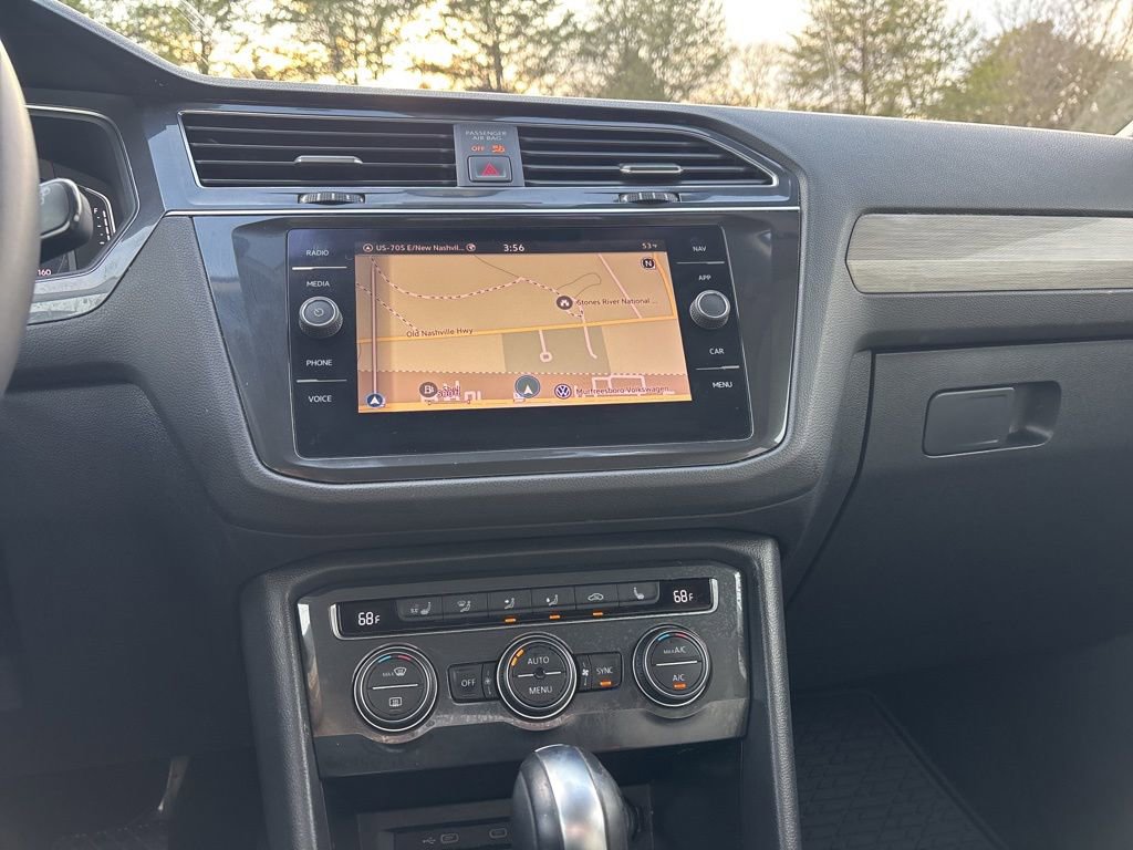 Used 2021 Volkswagen Tiguan SEL image 21