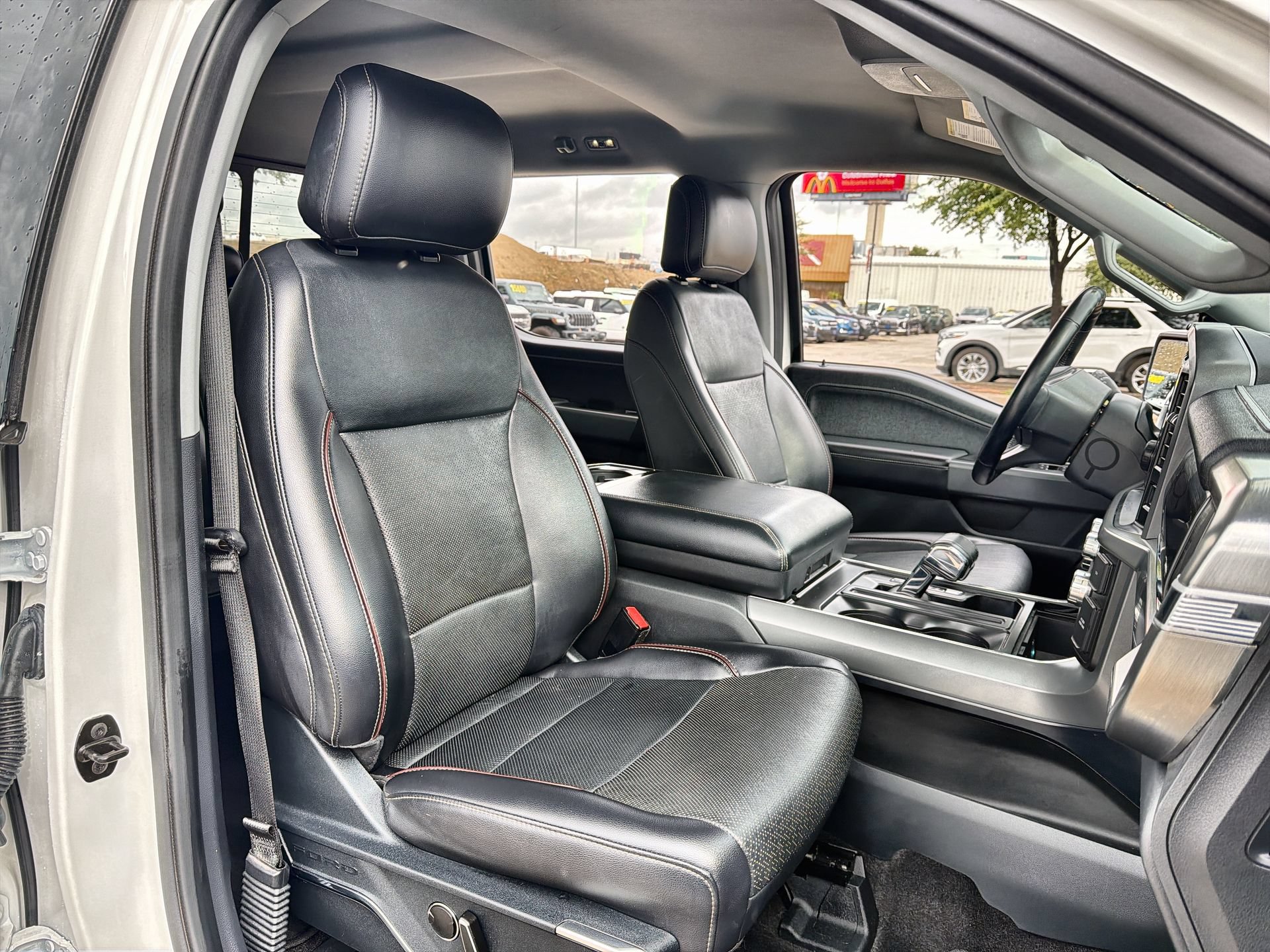 Used 2021 Ford F150 Lariat w/ Trailer Tow Package AWD/4WD image 24