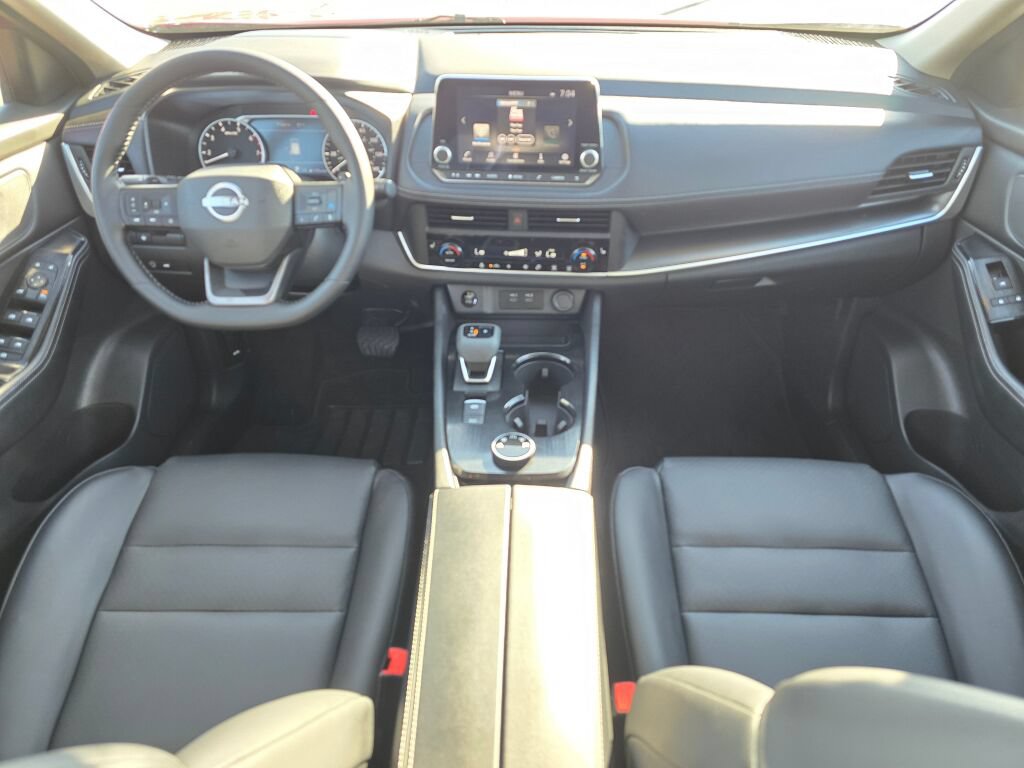 Used 2026 Nissan Rogue SV w/ SV Premium Package AWD/4WD image 16
