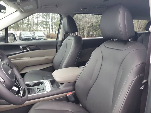 New 2026 Kia Carnival FWD image 14
