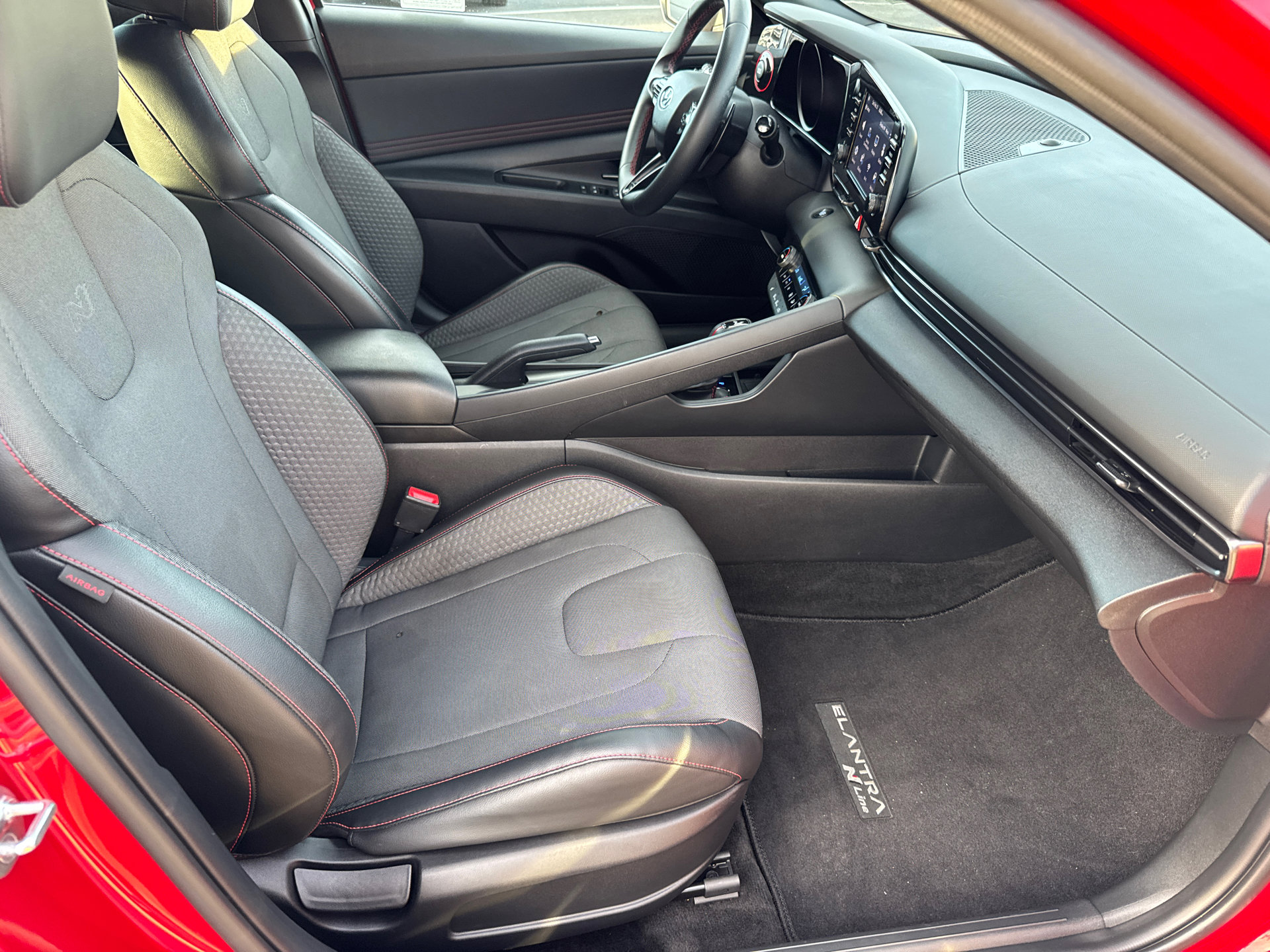 Used 2022 Hyundai Elantra N Line image 16