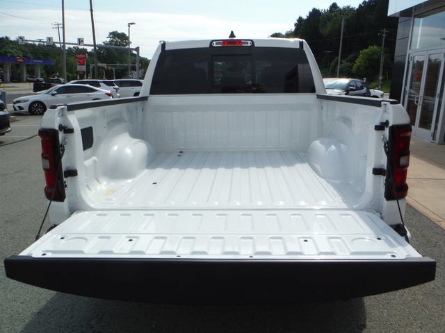 New 2026 RAM 1500 4x4 Crew Cab image 19