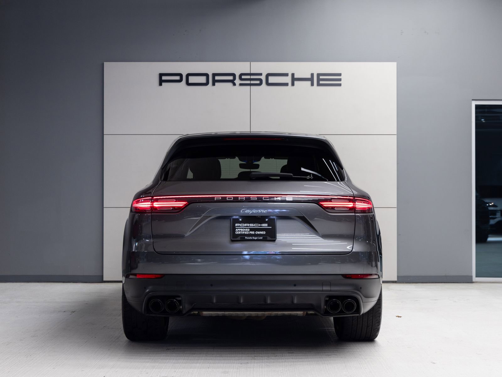 Certified 2023 Porsche Cayenne image 6