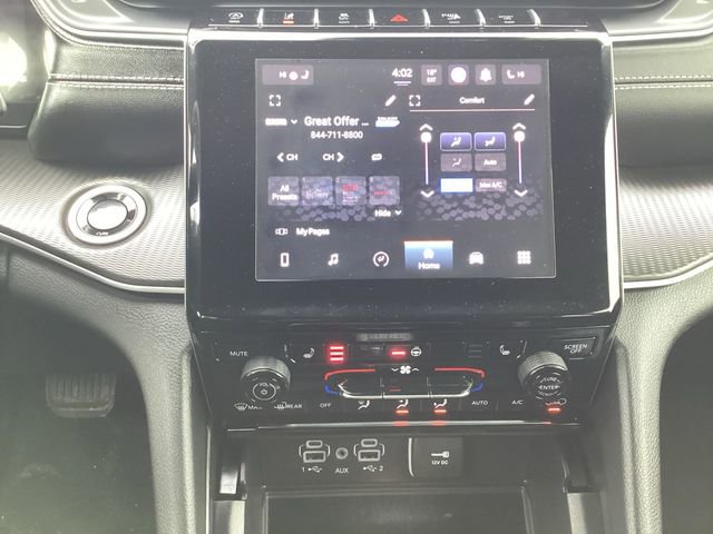 Certified 2024 Jeep Grand Cherokee Altitude image 11