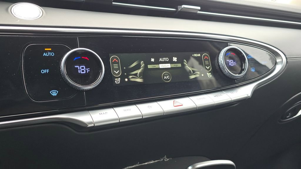 Used 2025 Genesis GV70 2.5T image 65